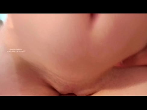 ❤️ Я спав у кімнаті моєї сестри, і так я прокинувся ❤️ Супер порно на uk.pornokey.ru ❌️